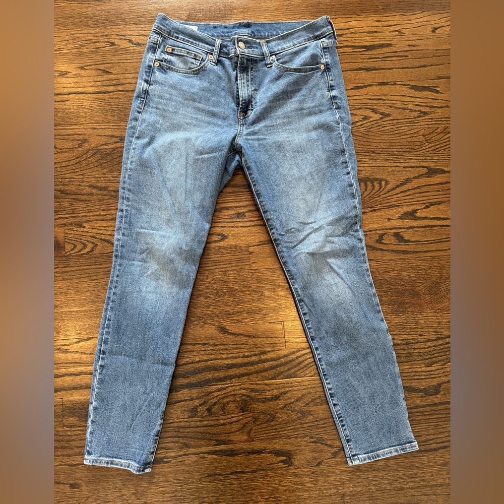 EUC Gap Skinny Jeans!